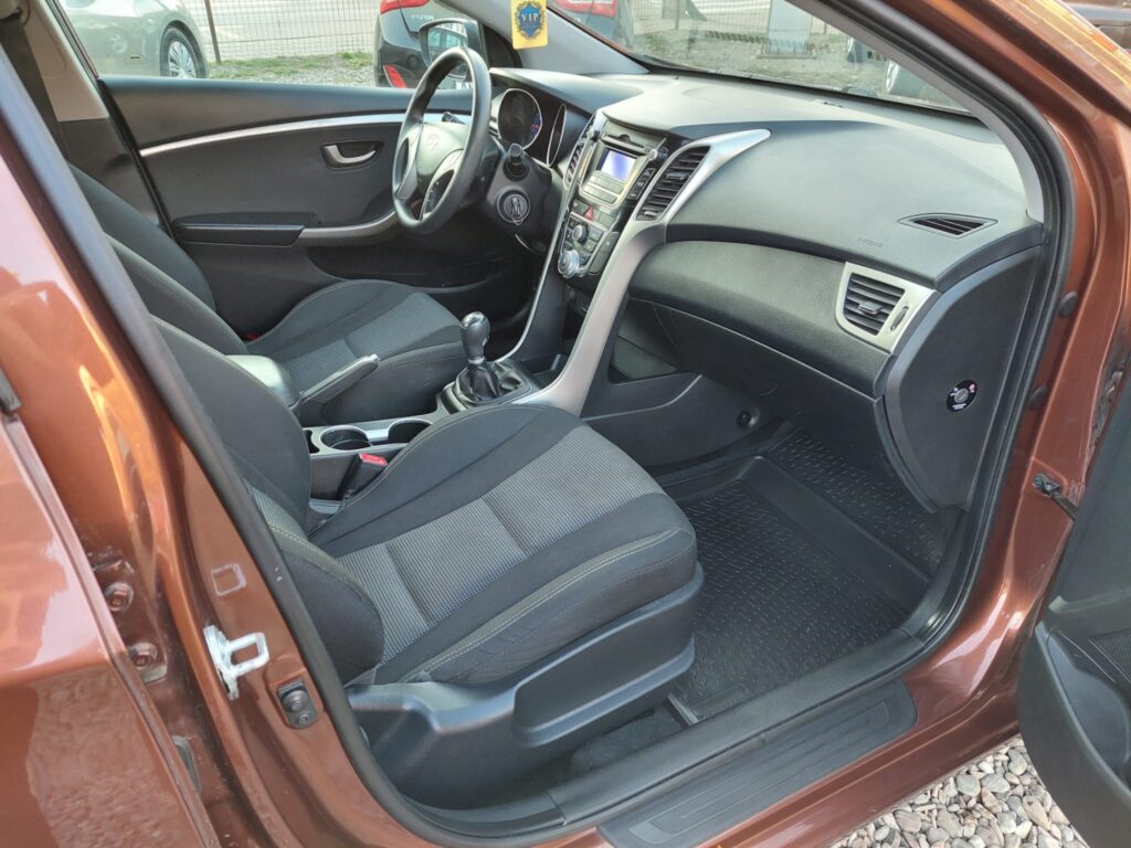 Hyundai i30 1.4 benzina 2013 euro5