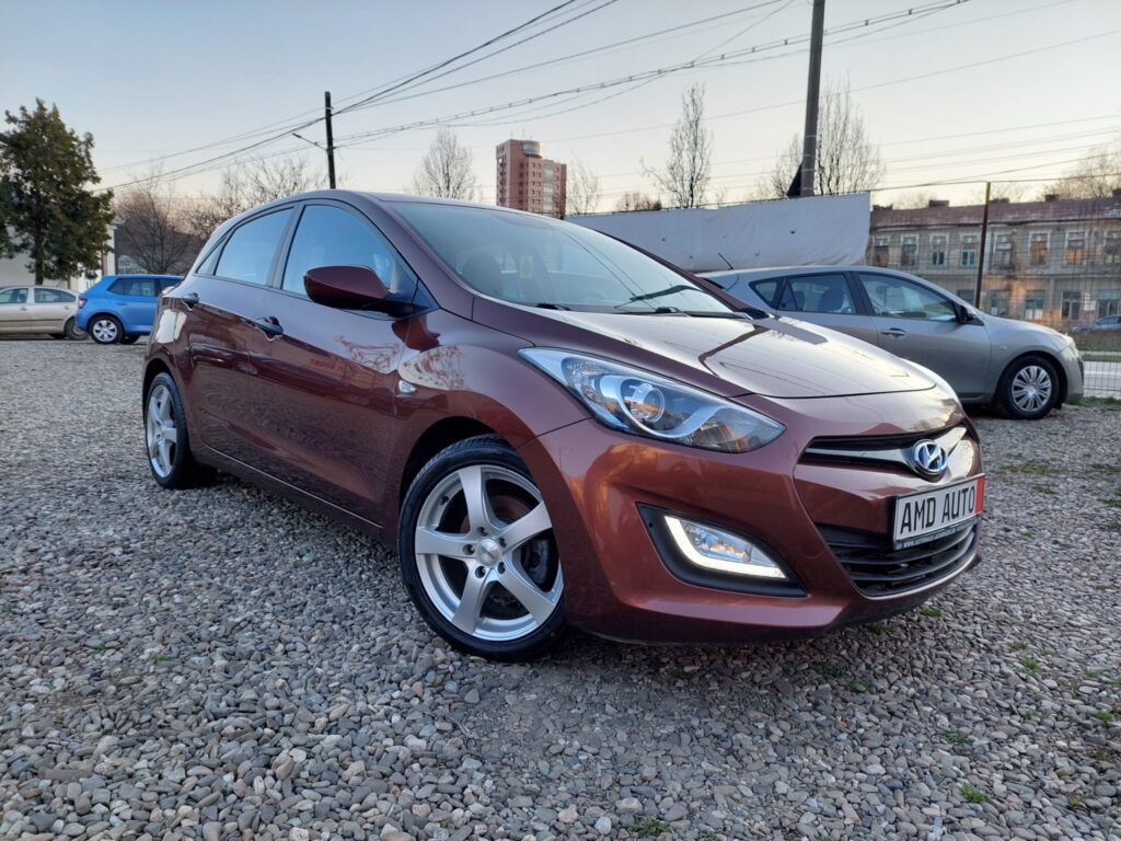 Hyundai i30 1.4 benzina 2013 euro5