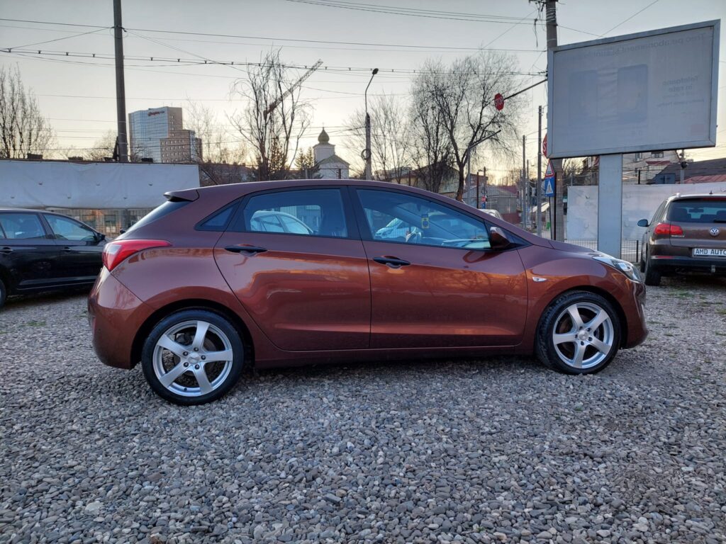 Hyundai i30 1.4 benzina 2013 euro5
