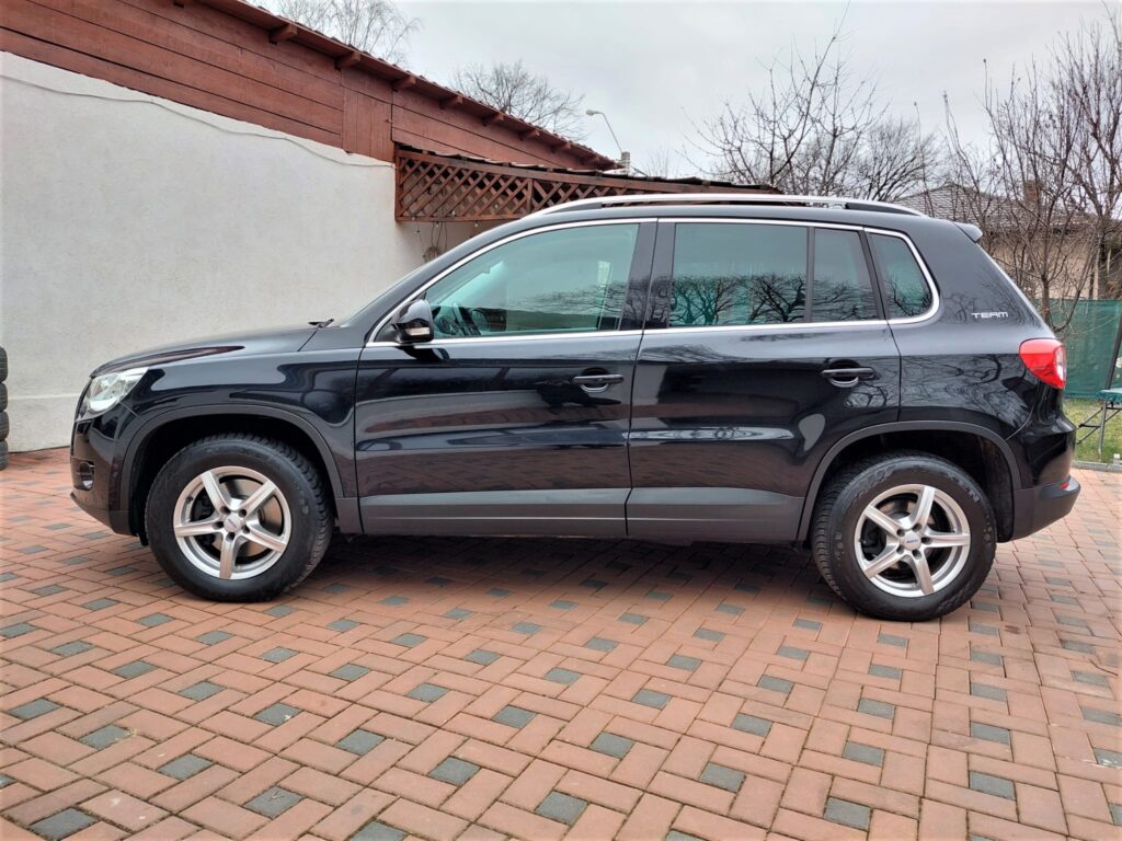 Vw tiguan 2011 4motion team 8