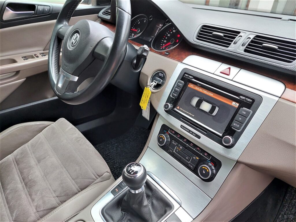 Vw passat limousine 2010 highline8