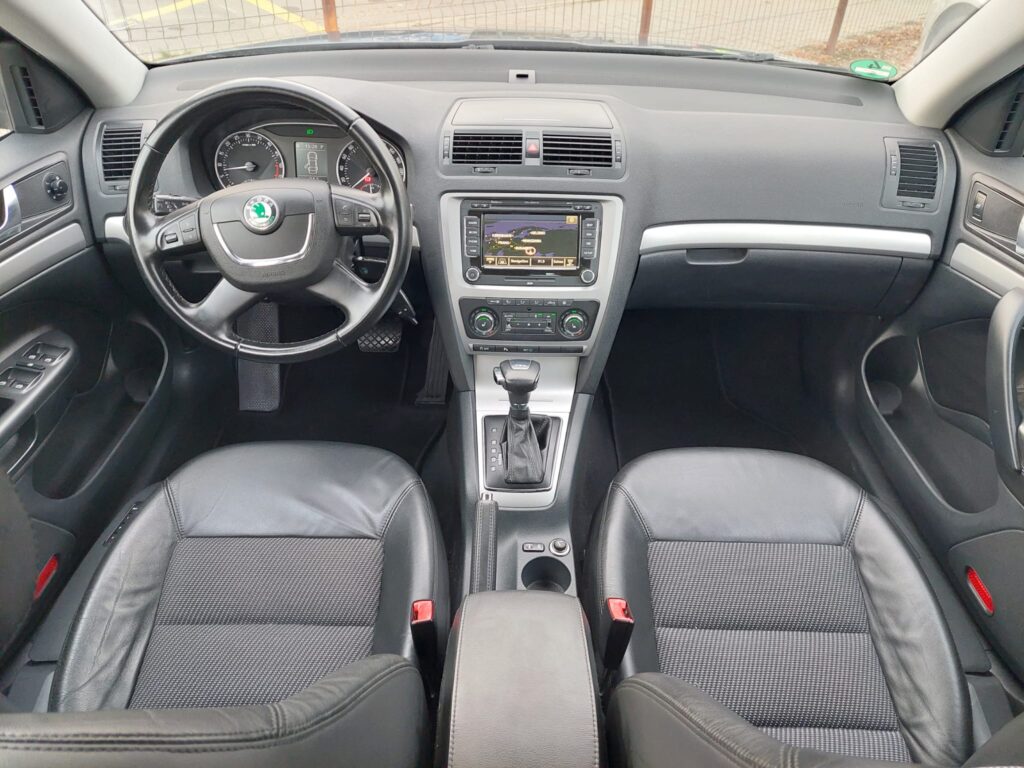Skoda octavia 2.0tdi automata dsg 140cp 2011 euro5 navi bi xenon12