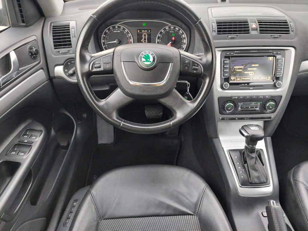 Skoda octavia 2.0tdi automata dsg 140cp 2011 euro5 navi bi xenon14