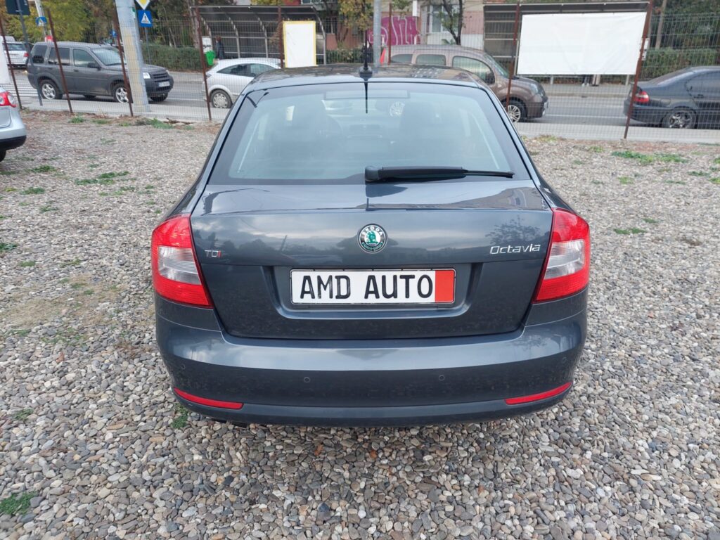 Skoda octavia 2.0tdi automata dsg 140cp 2011 euro5 navi bi xenon23