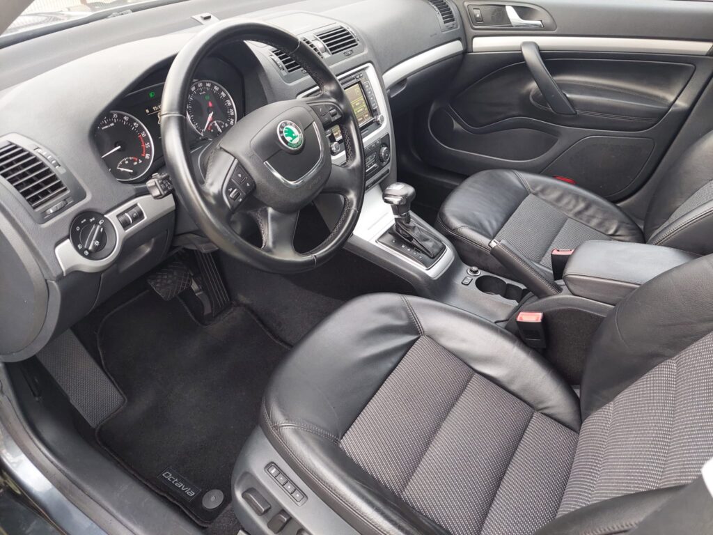 Skoda octavia 2.0tdi automata dsg 140cp 2011 euro5 navi bi xenon5