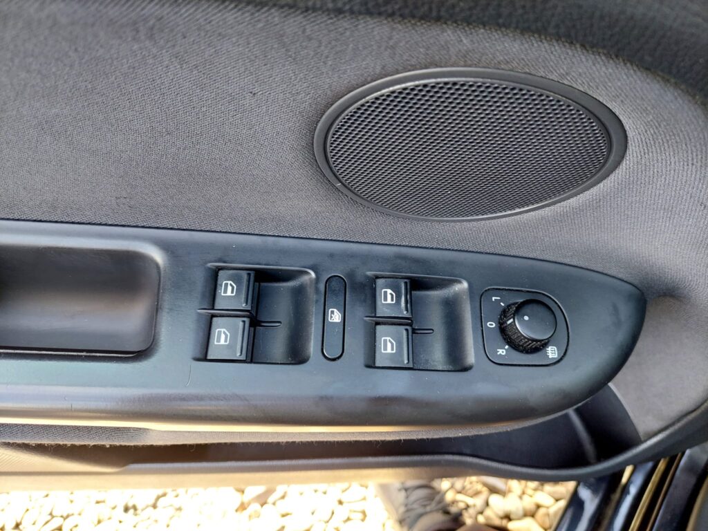 Volkswagen golf 6 plus 1.6 mpi 102cp dsg 2010 euro5 19