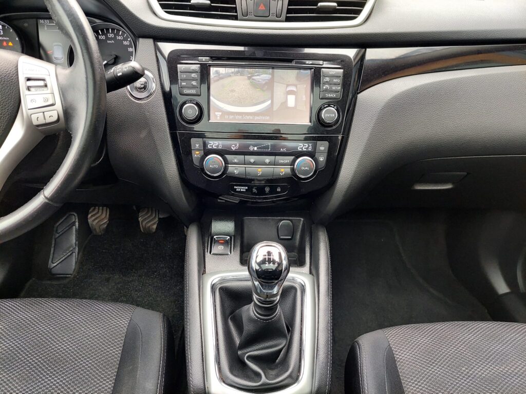 Nissan qashqai 4x4 tekna 1.6 dci euro6 17