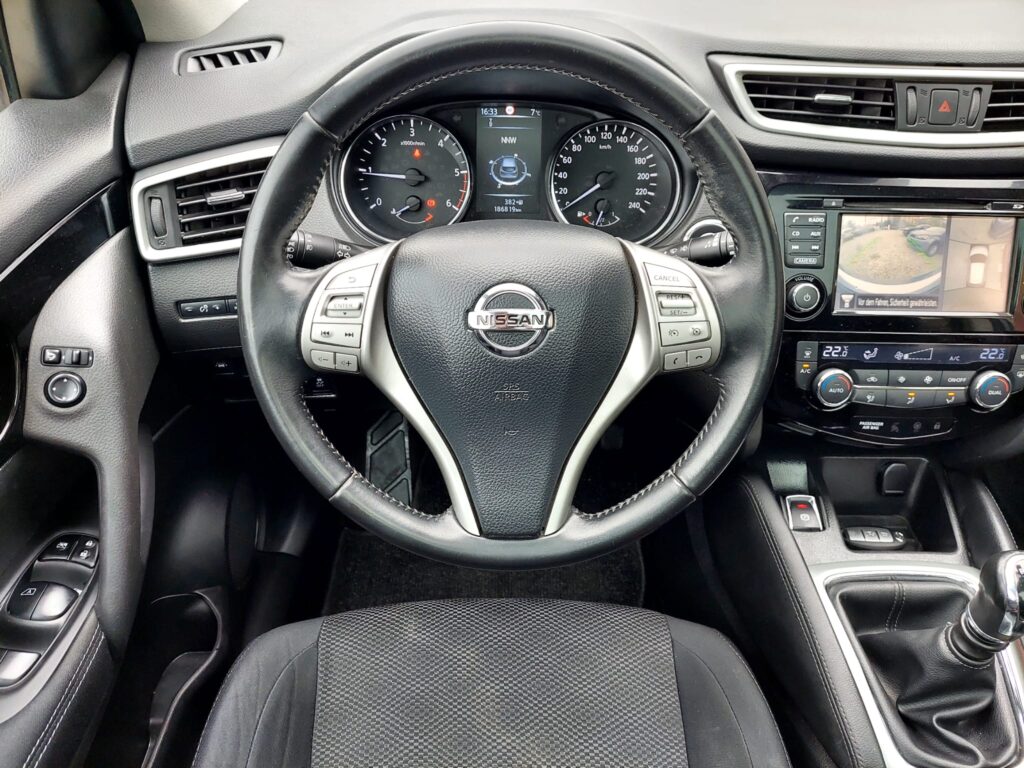 Nissan qashqai 4x4 tekna 1.6 dci euro6 18