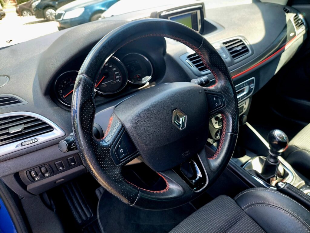 Renault megane gt line 082014 1.5 dci 110cp euro5 13
