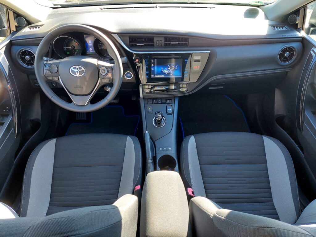 Toyota Auris Touring Sports 1.8 Hybrid Automatic 136CP Euro6