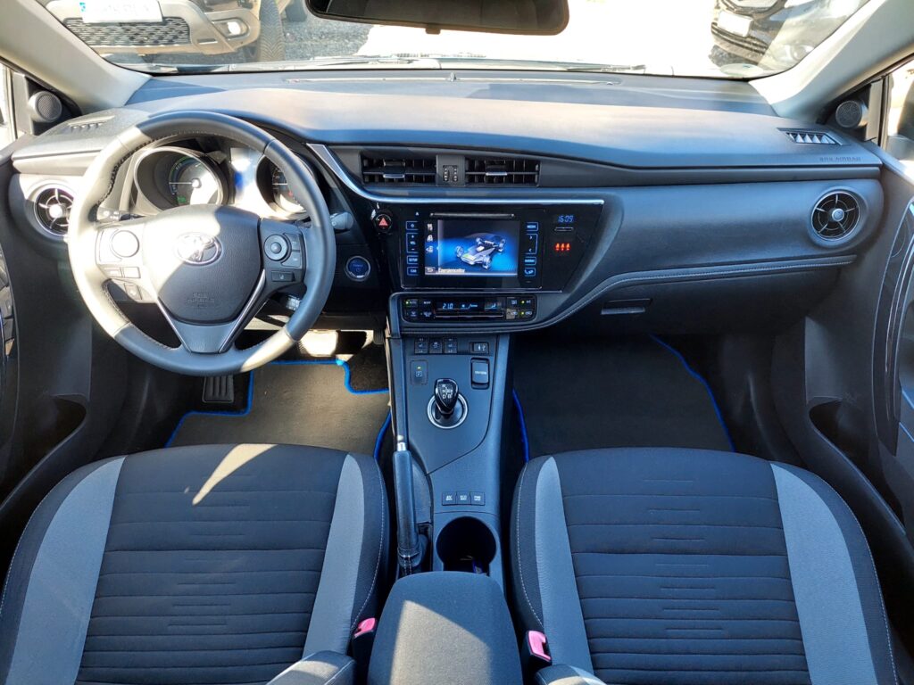 Toyota Auris Touring Sports 1.8 Hybrid Automatic 136CP Euro6