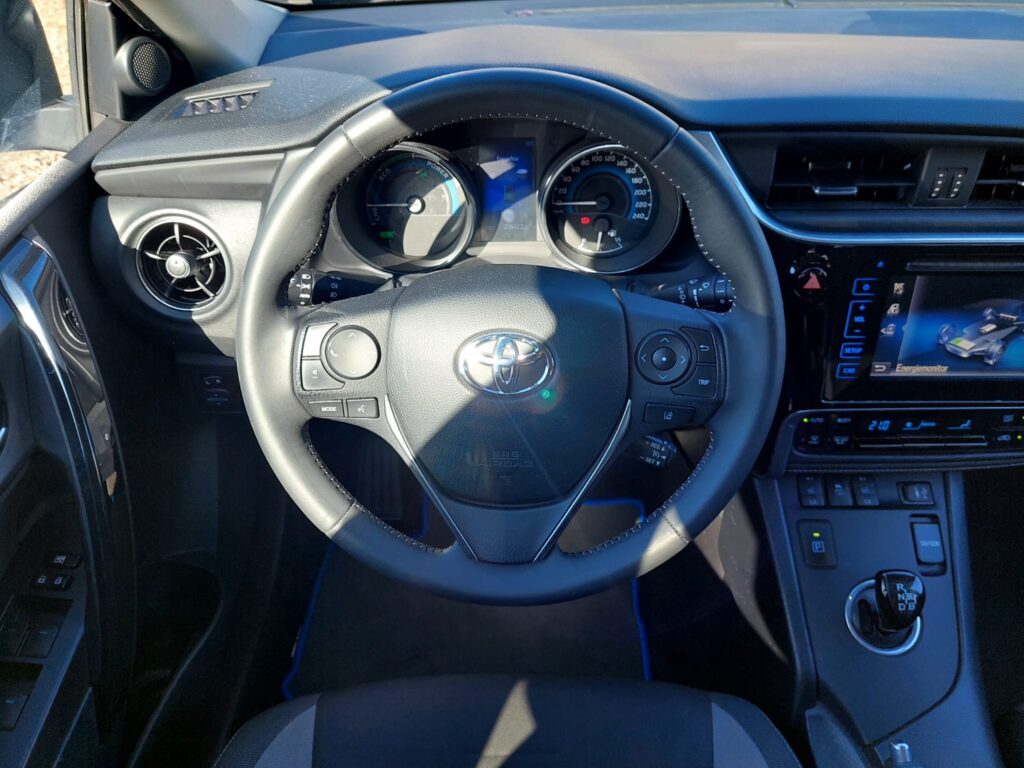 Toyota Auris Touring Sports 1.8 Hybrid Automatic 136CP Euro6