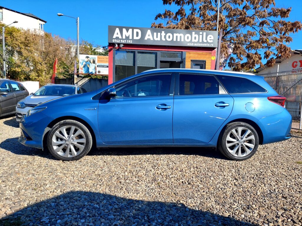 Toyota Auris Touring Sports 1.8 Hybrid Automatic 136CP Euro6