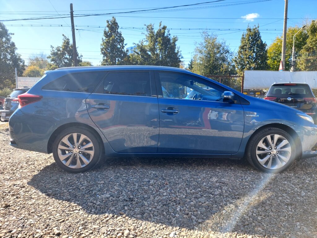 Toyota Auris Touring Sports 1.8 Hybrid Automatic 136CP Euro6