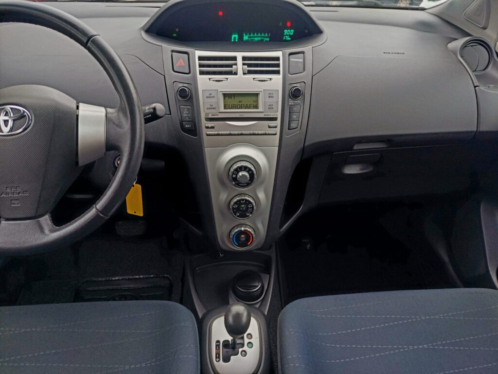 Toyota Yaris 1.3 benzina Automata 2008