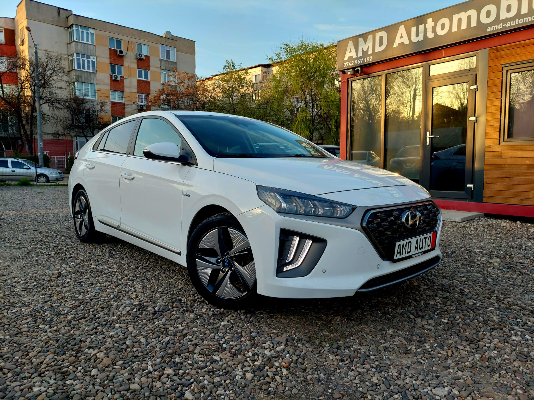 Hyundai Ioniq 1.6 Hybrid Premium 2020 alb