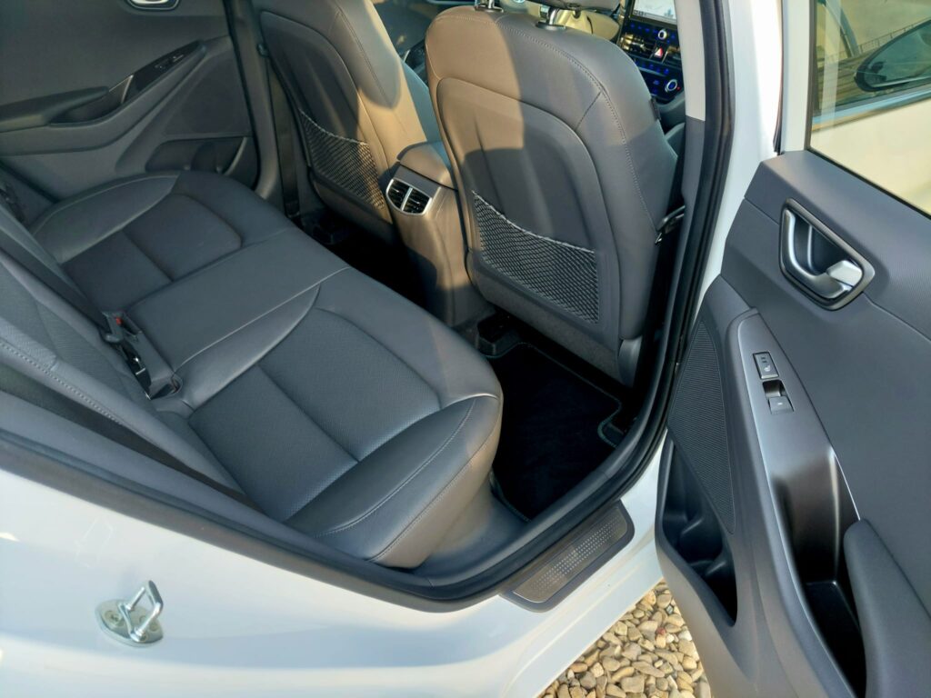 Hyundai Ioniq 1.6 Hybrid Premium 2020 alb