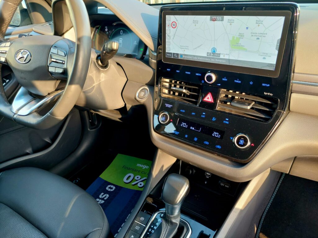 Hyundai Ioniq 1.6 Hybrid Premium 2020 alb