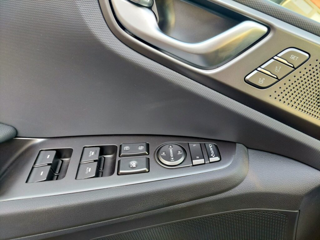 Hyundai Ioniq 1.6 Hybrid Premium 2020 alb