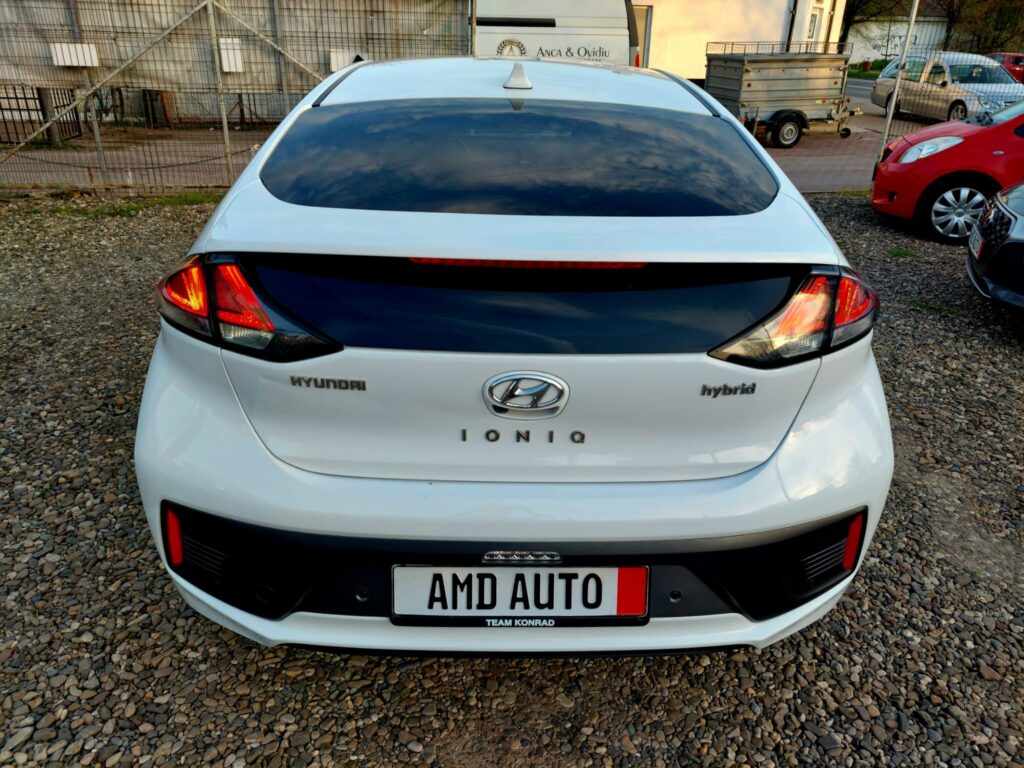 Hyundai Ioniq 1.6 Hybrid Premium 2020 alb
