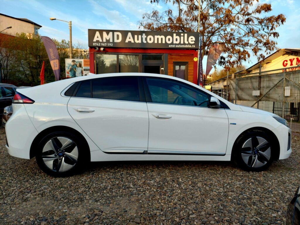 Hyundai Ioniq 1.6 Hybrid Premium 2020 alb