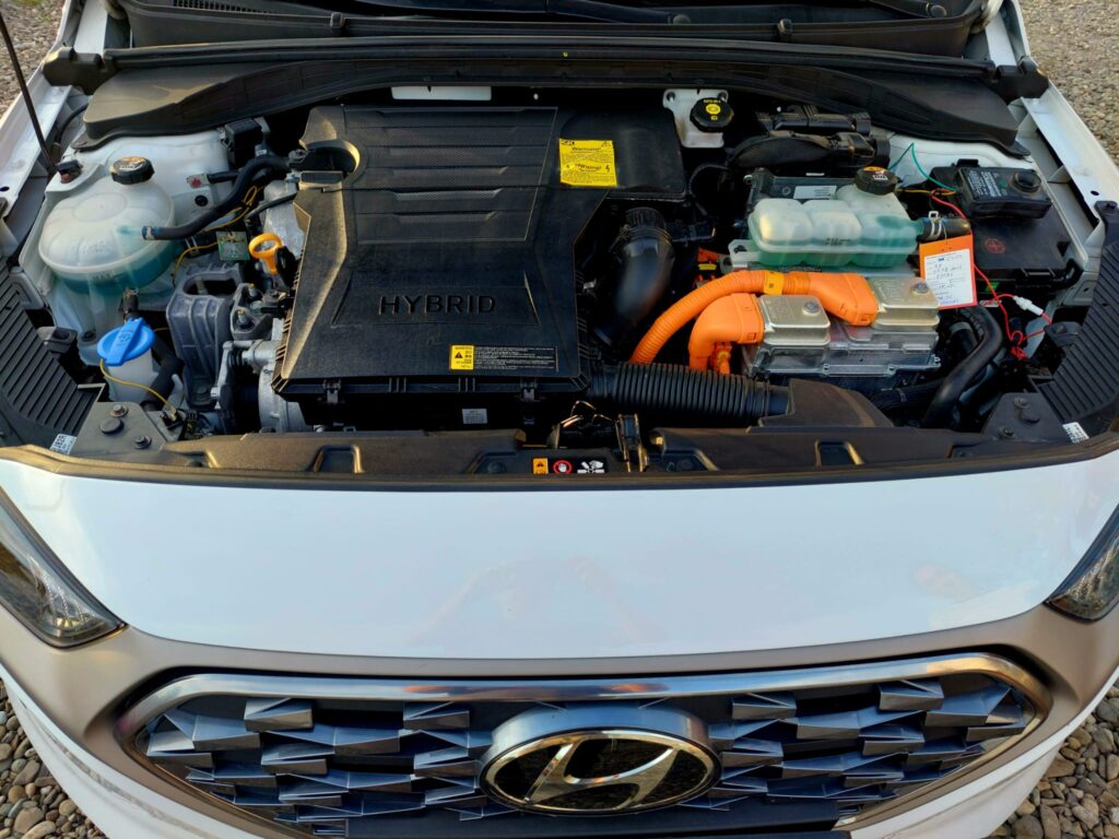 Hyundai Ioniq 1.6 Hybrid Premium 2020 alb