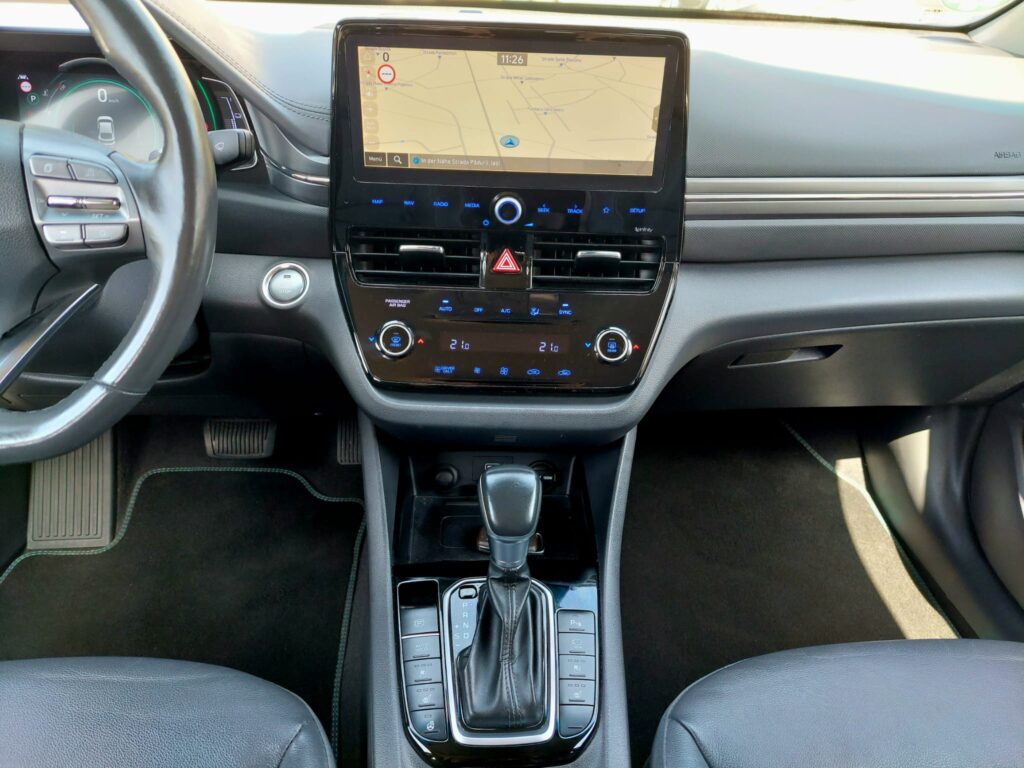 Hyundai Ioniq 1.6 Hybrid Premium 2020 gri