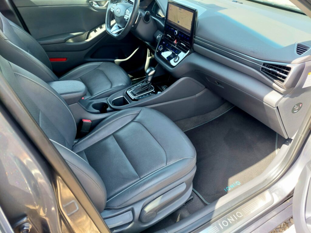 Hyundai Ioniq 1.6 Hybrid Premium 2020 gri