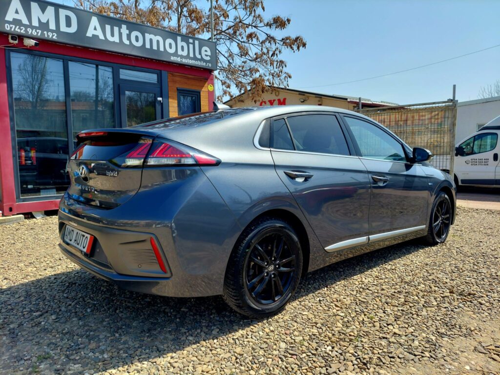 Hyundai Ioniq 1.6 Hybrid Premium 2020 gri